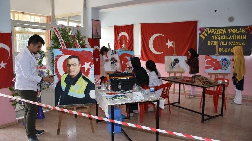 Kahta&rsquo;da, &lsquo;polislerimiz İ&ccedil;in &Ccedil;iz&rsquo; Etkinliği D&uuml;zenlendi