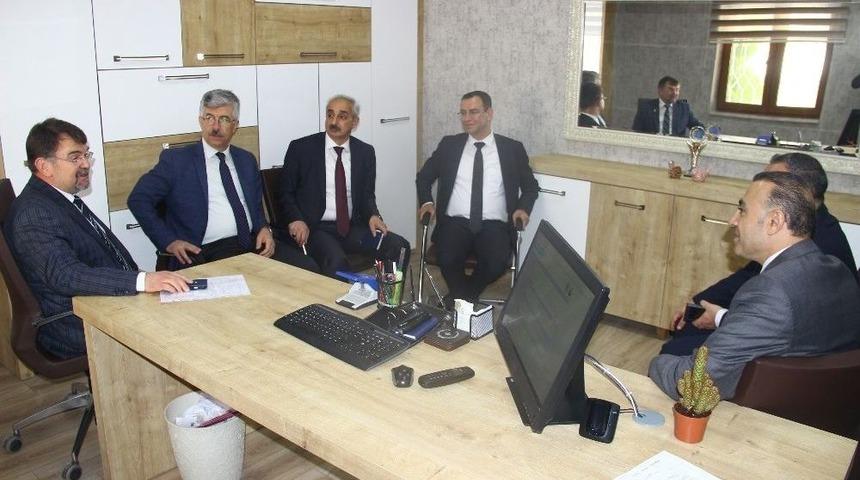 &Ccedil;alışma Ve Sosyal G&uuml;venlik Bakanlığı B&uuml;rokratlarından Eto&rsquo;ya Ziyaret