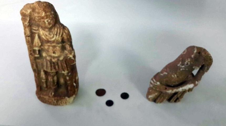 Jandarmanın Yol Uygulamasında Tarihi Eser Ele Ge&ccedil;irildi