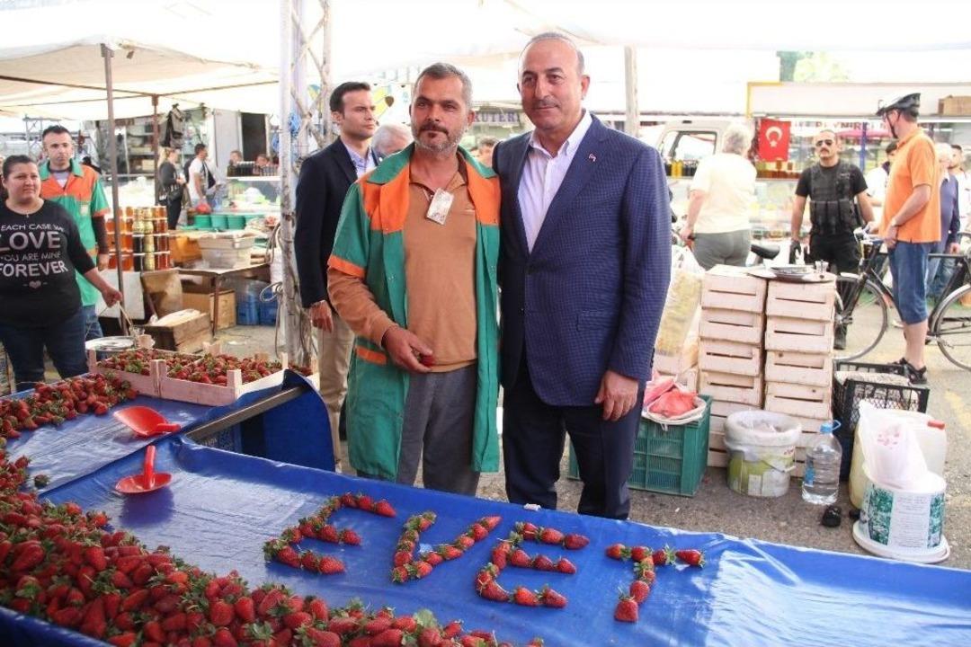 Bakan &Ccedil;avuşoğlu&rsquo;na &Ccedil;ileklerden &rsquo;evet&rsquo; Mesajı