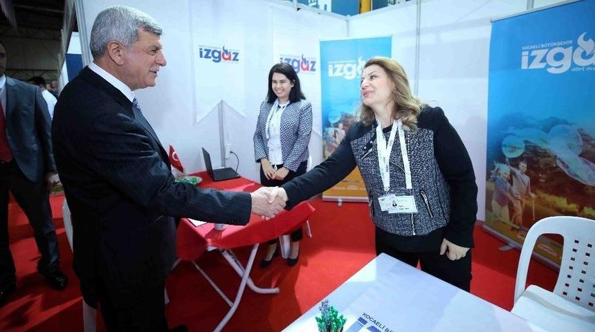 Başkan Karaosmanoğlu, Koif&rsquo;17 Stantlarını Gezdi