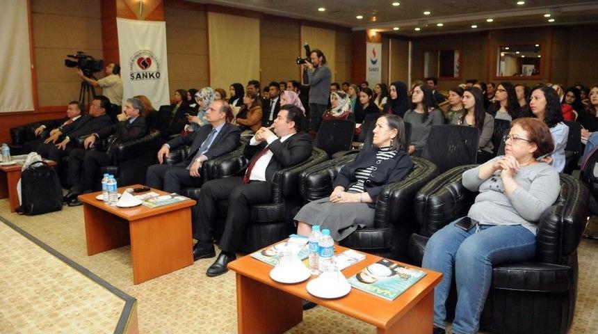 &Ouml;zel Sani Konukoğlu Hastanesinde Halka A&ccedil;ık Konferans