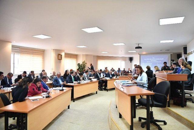 Maltepe’nin Faaliyetlerine Meclisten Onay 1