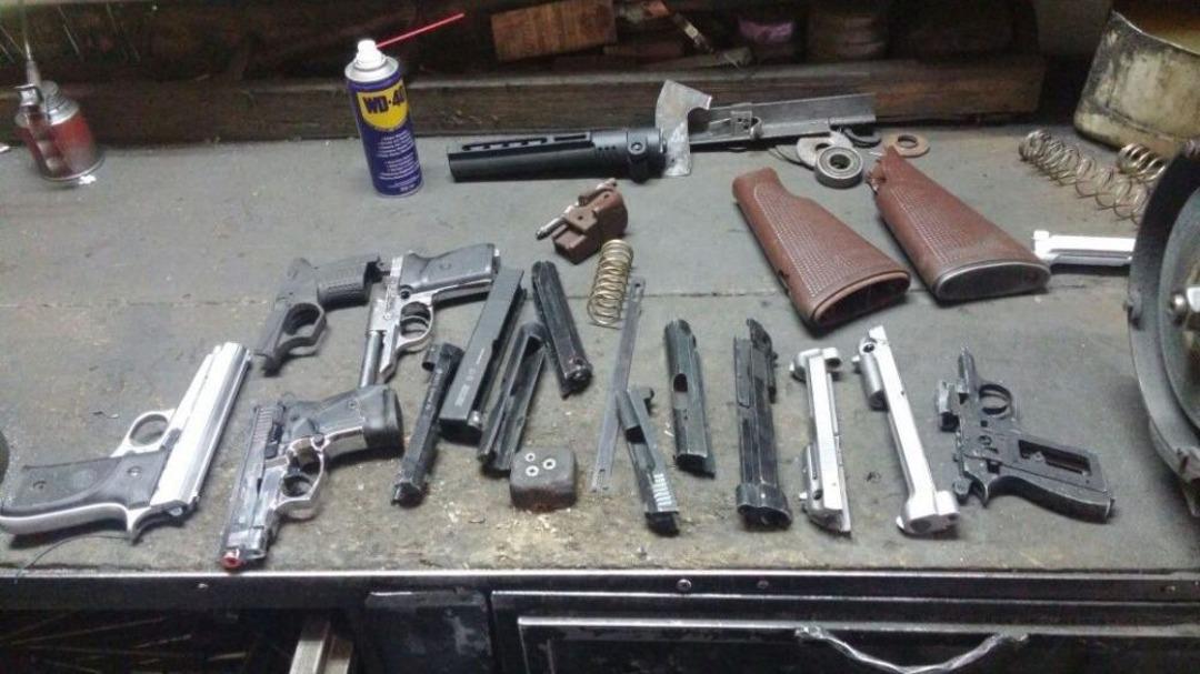 Ruhsatsız Silah Ve Mermiler Ele Ge&ccedil;irildi