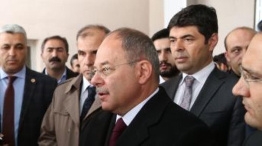 Bakan Akdağ: "abd&rsquo;nin Suriye Rejimine Karşı G&ouml;sterdiği Doğru Bir Tavırdır"