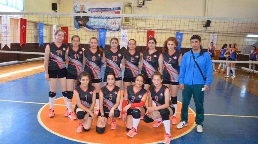 B Gen&ccedil;ler Voleybol Turnuvası Adıyaman&rsquo;da Başladı