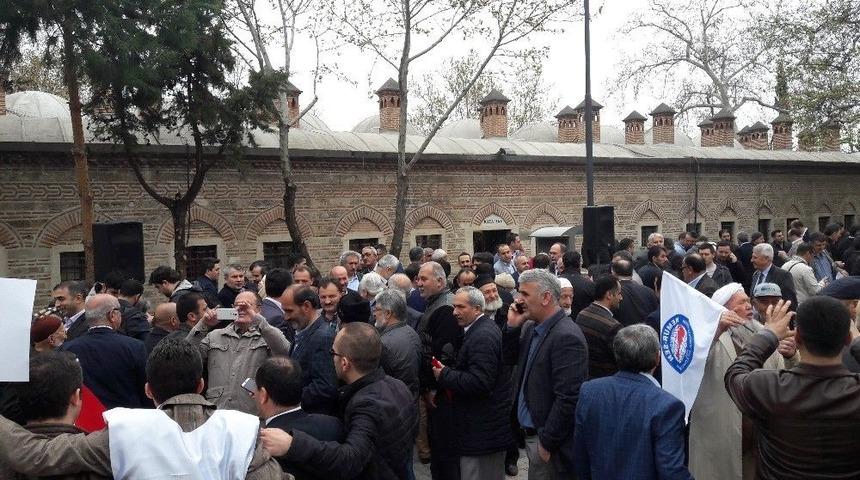 Ulucami&rsquo;de Binlerce Kişi İdlib İ&ccedil;in Gıyabi Cenaze Namazı Kıldı