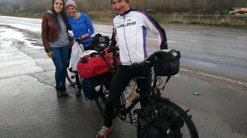 İsvi&ccedil;re&rsquo;den Bangladeş&rsquo;e Bisikletle Yolculuk