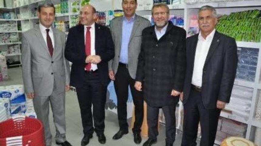 Ahmet Tan Esnafları Bilgilendirdi