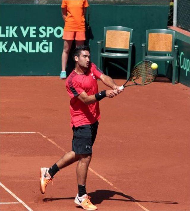 Marsel İlhan, Davis Cup'ta İsveçli Rakibine Yenildi (2)