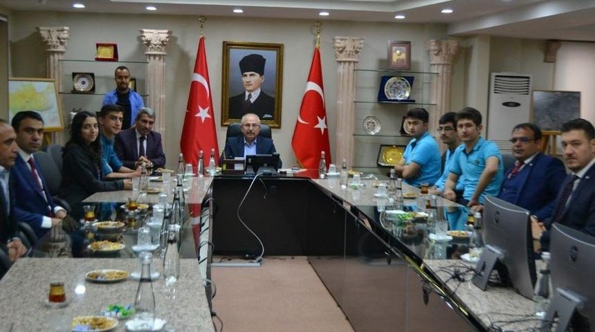 Ygs&rsquo;de Dereceye Giren &Ouml;ğrenciler &Ouml;d&uuml;llendirildi