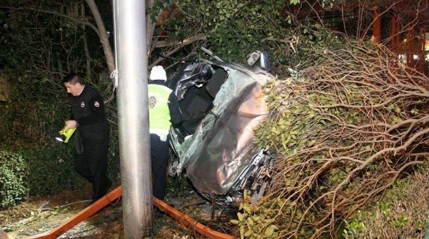 Beşiktaş&rsquo;ta Meydana Gelen Trafik Kazasında 4 Kişi Yaralandı