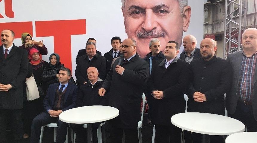 &Uuml;mraniye 15 Temmuz Şehitler Meydanı&rsquo;nda &lsquo;evet Kafe&rsquo; A&ccedil;ıldı