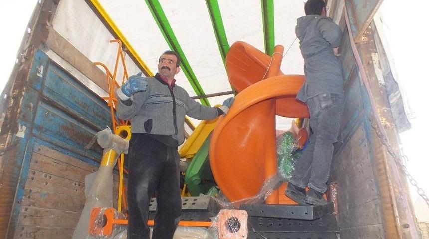 Kardeş Belediyeden Malzeme Desteği