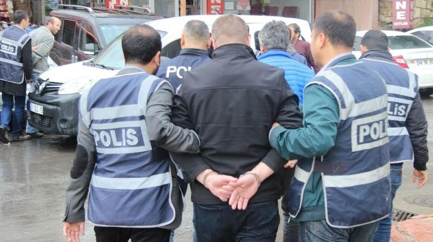 Şehit Yakınlarına Ev Alma Bahanesiyle Para Toplayan Dolandırıcılar Yakalandı