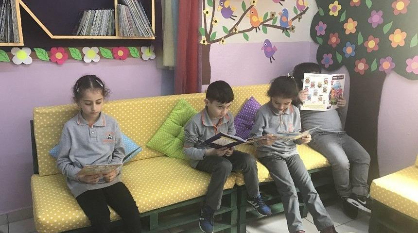 Sınıflarda Kitap Okuma K&ouml;şesi Oluşturuldu
