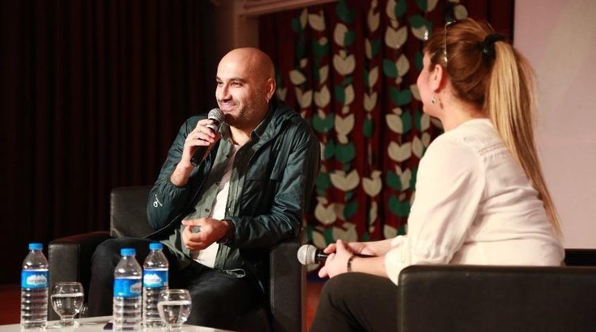 O Ses T&uuml;rkiye Yarışması&rsquo;nın Şampiyonu Dodan &Ouml;zer Diyarbakır&rsquo;da &Ouml;ğrencilerle Buluştu