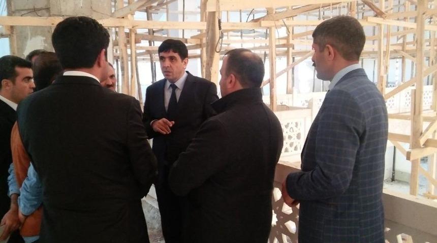 Rekt&ouml;r Alma, &Uuml;niversite Camisinde İncelemelerde Bulundu