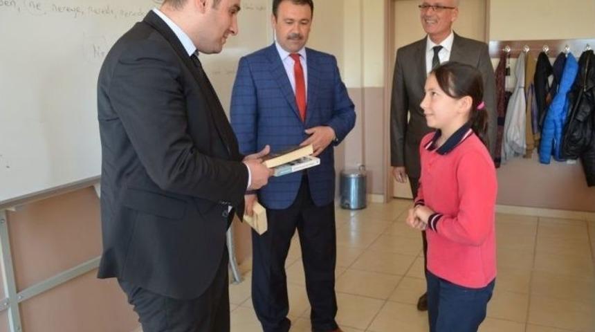 İvrindi&rsquo; De Okuma Saatleri Devam Ediyor