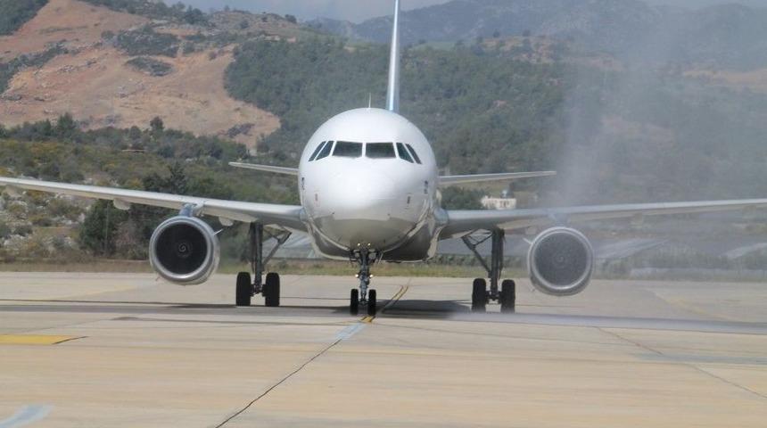 Rus U&ccedil;akları T&ouml;renle Karşılanacak