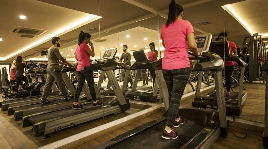 Diyet Eşliğinde Spor Yapıyorlar