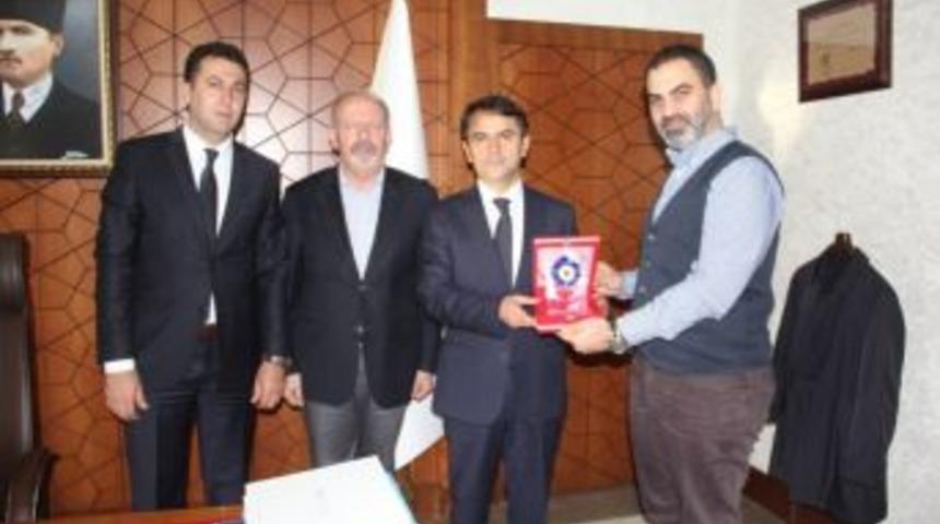 T&uuml;rofed&rsquo;den Vali Aktaş&rsquo;a Ziyaret