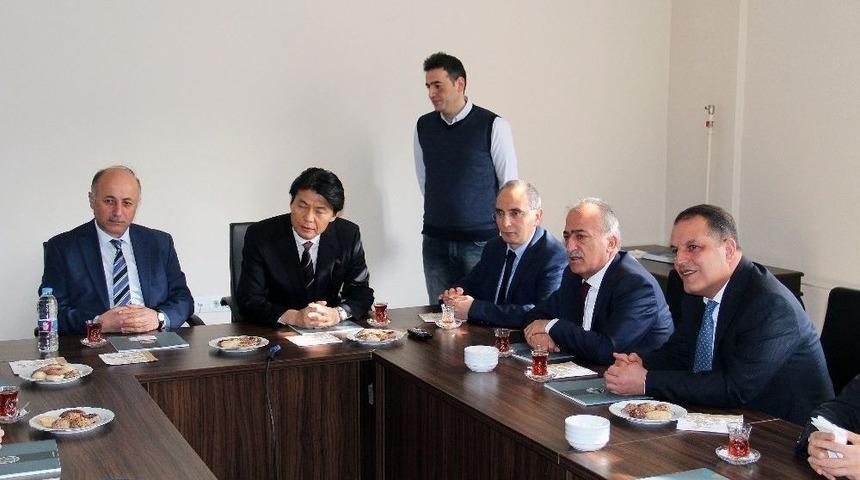 Japon Hitachi Firması Atat&uuml;rk &Uuml;niversitesi&rsquo;nde