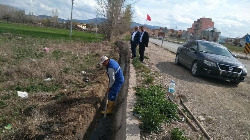 Hisarcık&rsquo;ta Sulama Kanalı Temizliği