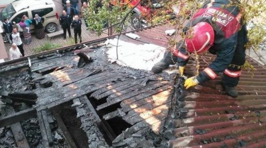 &Ccedil;atı Yangını Korkuttu