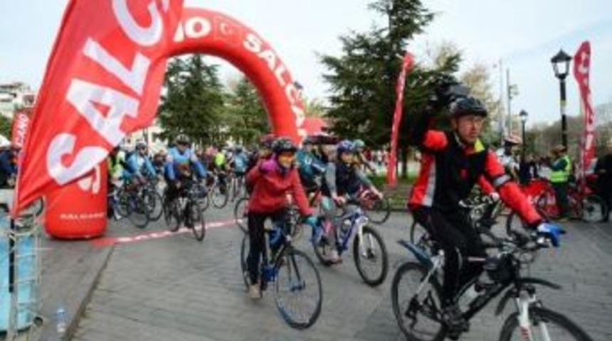 Kalp Haftasında Kalbin İ&ccedil;in Pedalla