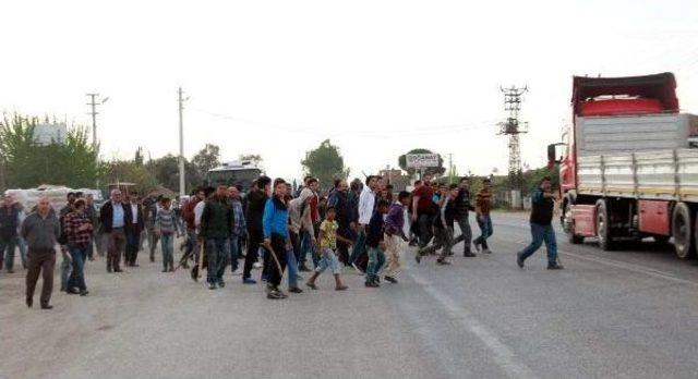 Torbalı'da Halk Ayaklandı; 500 Suriyeli Mahalleyi Terk Etti