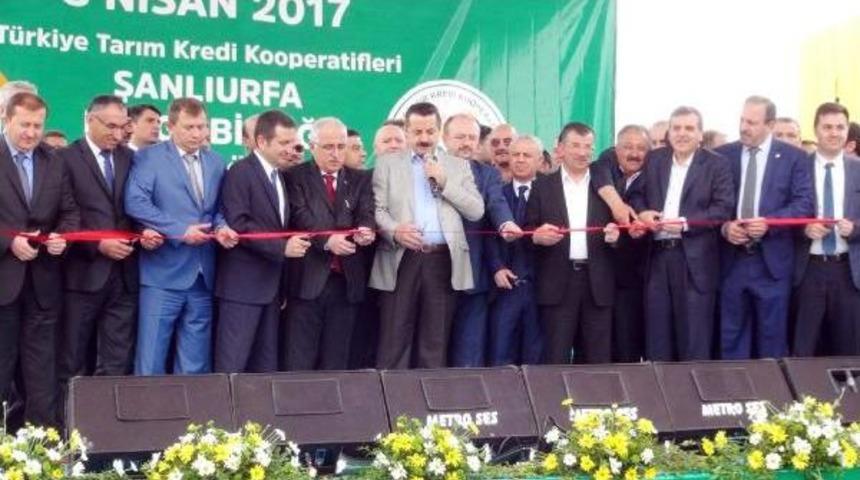 Bakan &Ccedil;elik: Tarımsal &Uuml;retimi Artırmalıyız