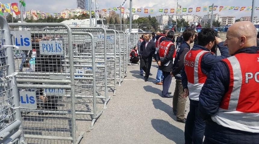 Hdp Mitingi &Ouml;ncesi Kadık&ouml;y&rsquo;de G&uuml;venlik &Ouml;nlemleri