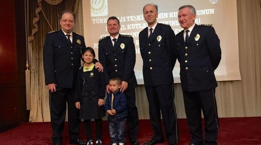 İhlas Koleji &Ouml;ğrencisi Resim Yarışmasında İkinci Oldu