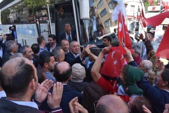 Chp'li Gürsel Tekin: Sandığa Gitmeyeni İzmirli Kabul Etmeyeceğiz