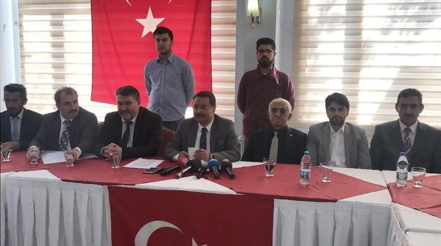 Saadet’ten Bir Grup Partili İzmir’de ’evet’ Dedi