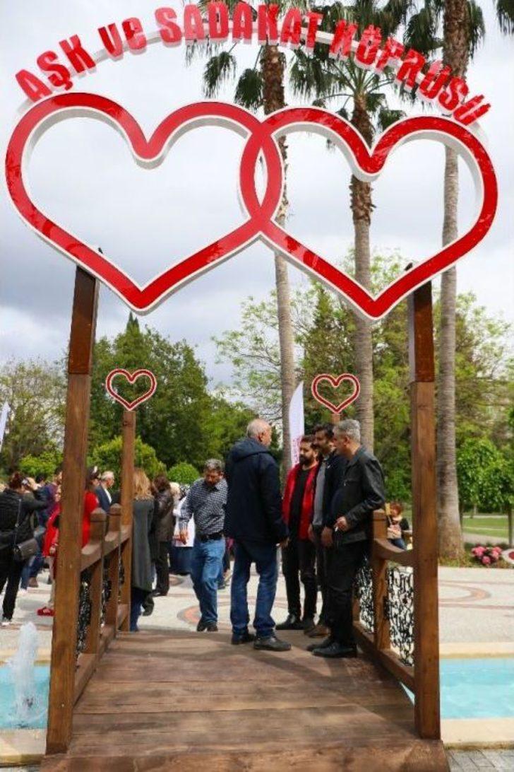 Adana’da ‘aşk Ve Sadakat’ Köprüsü Açıldı G5