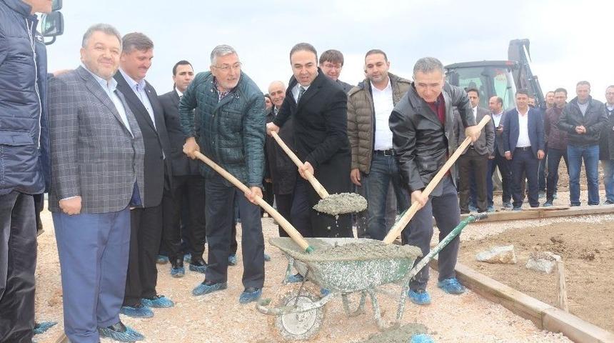 İn&ouml;n&uuml;&rsquo;de Temel Atma T&ouml;reni