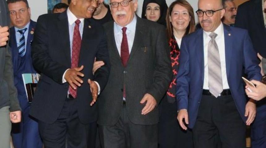 Bakan Avcı, Eskişehir'de Arap Turizmcilerle G&ouml;r&uuml;şt&uuml;