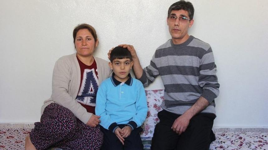 Anne Ve Babanın İlik Nakli Bekleyen &Ccedil;ocukları İ&ccedil;in Feryadı