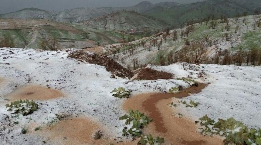Adıyaman&rsquo;a Dolu Yağdı