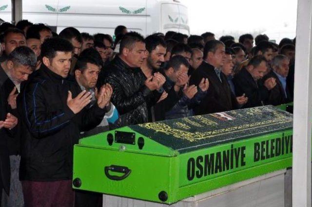 Fabrikada Gazdan Zehirlenen Iş&ccedil;iler Toprağa Verildi 1