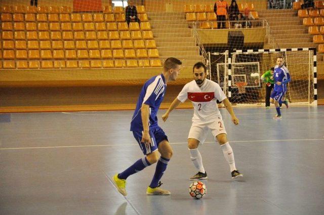 Futsal Milli Takımı, Slovakya’ya Yenildi