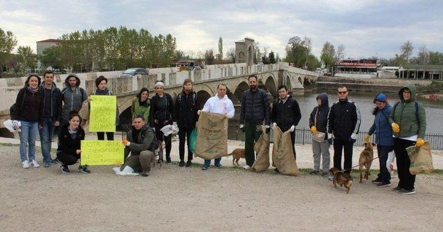 Tunca Nehri Çevresinde Plastik Atık Temizliği Yapıldı