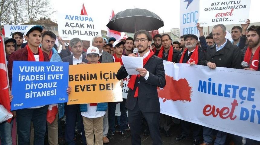 T&uuml;gva Niğde Temsilciliği&rsquo;nden &ldquo;t&uuml;rkiye İ&ccedil;in Evet&rdquo; Y&uuml;r&uuml;y&uuml;ş&uuml;