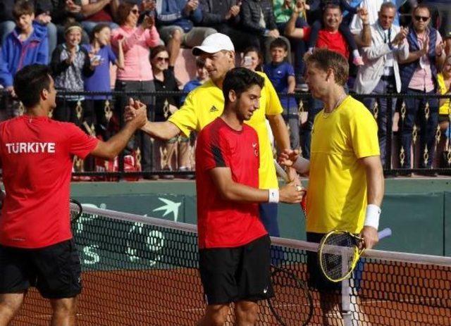 Davis Cup'ta Ikinci Günün Galibi Türkiye