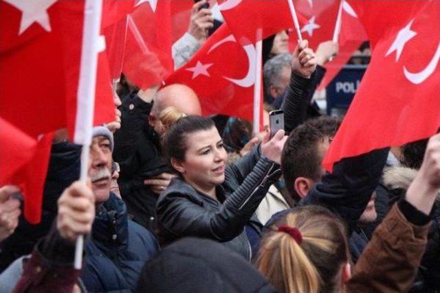 Chp'li İnce: 'hayır' Çıkarsa Çift Bayrak Mı Olacak?