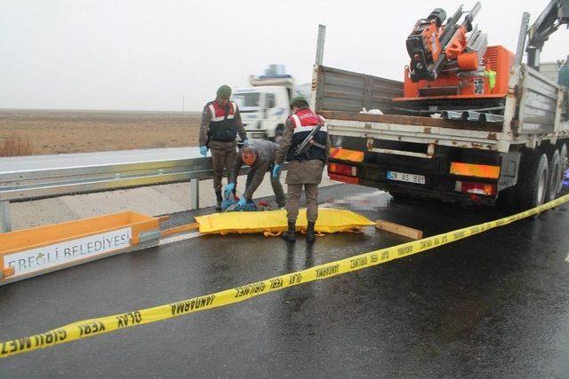 Konya’nın Ereğli İlçesinde Kamyonun Çarptığı İşçi Hayatını Kaybetti