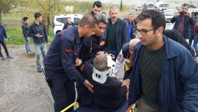 Adıyaman'da Otomobiller Çarpıştı: 4 Yaralı