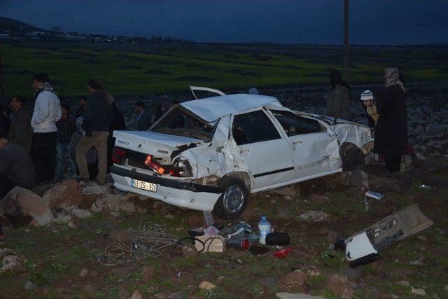 Otomobil Şarampole Devrildi: 1 Ölü, 1 Yaralı